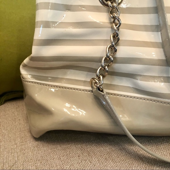 Kate Spade purse - Picture 2 of 9